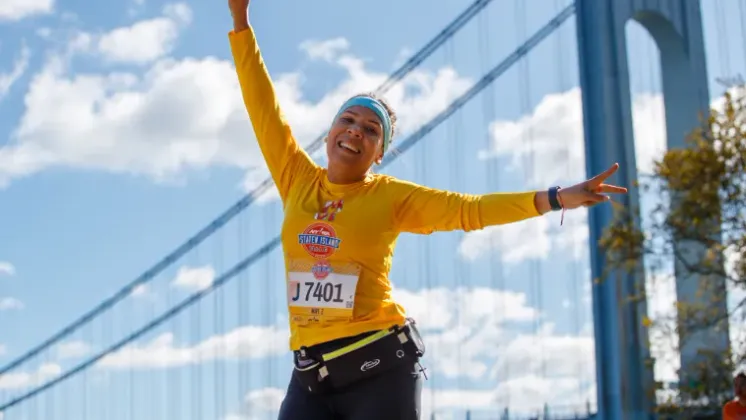 Runner celebrating on the Verrazzano bridge